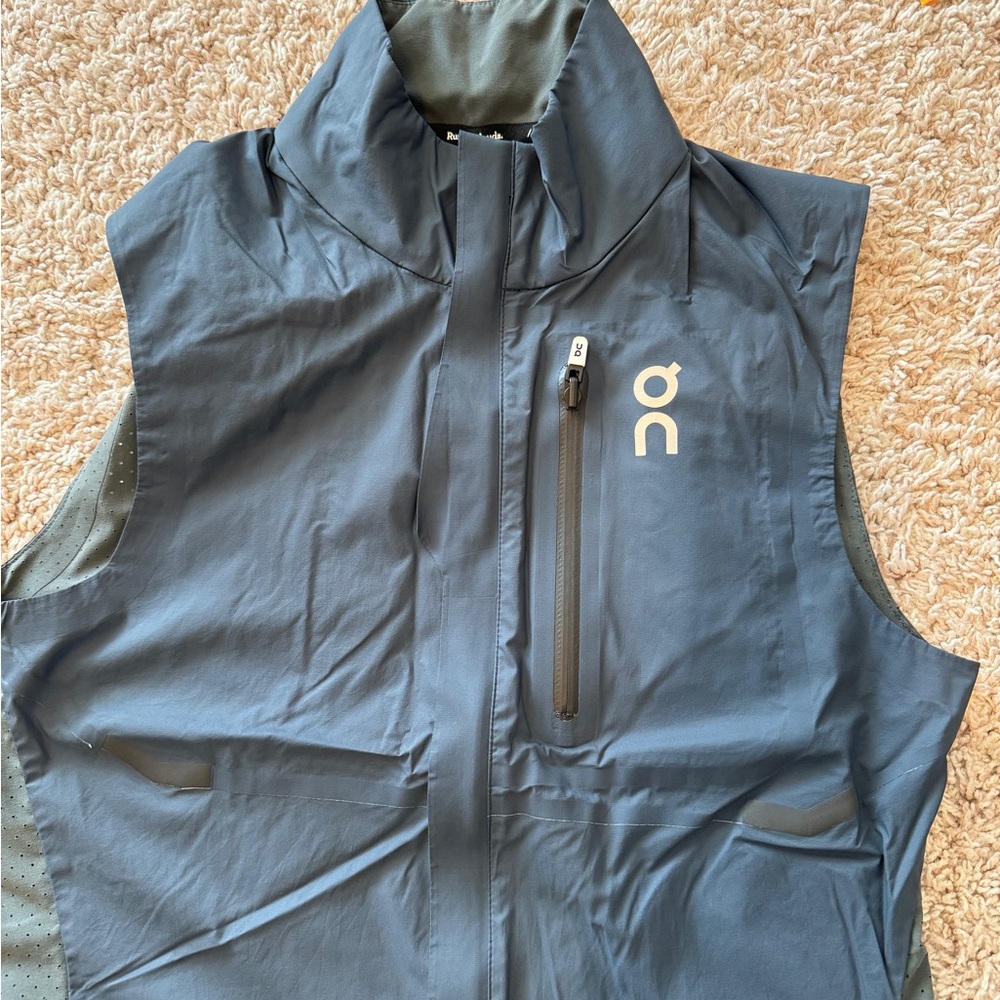 On Cloud On Running Weather Performance Vest Wome… - image 4